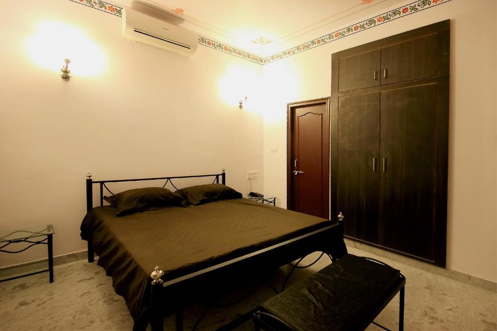 Hotel Devi Palace Udaipur Esterno foto
